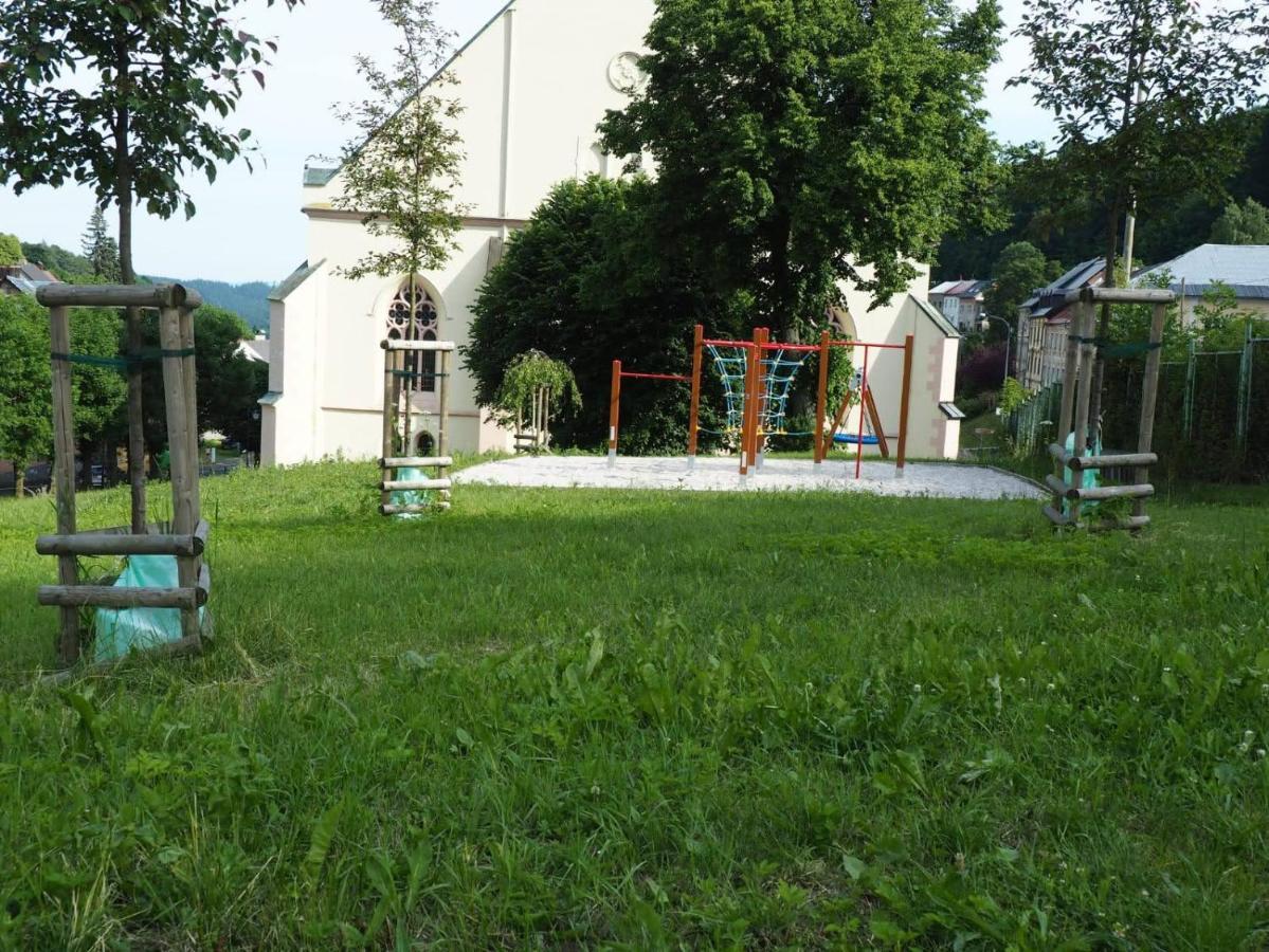 Apartament U Vahy Jáchymov Zewnętrze zdjęcie